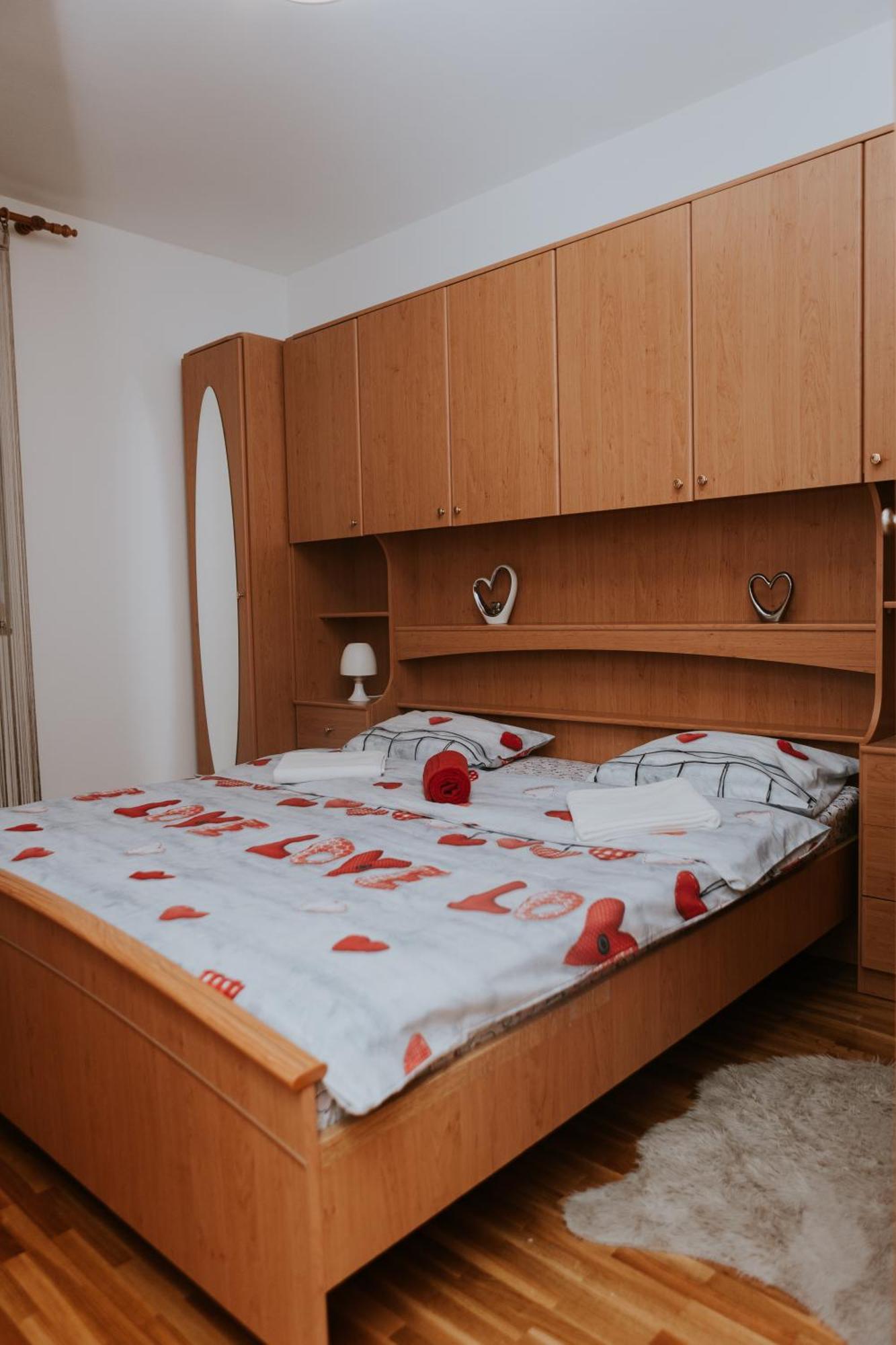 Gospić Apartman Antonio מראה חיצוני תמונה